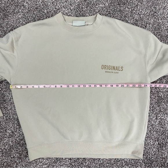 ✨Originals Brooklyn Cloth Tan Crewneck Sweatshirt Size Medium - Picture 6 of 7